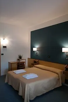 ***  Hotel Antonia Cesenatico Italia